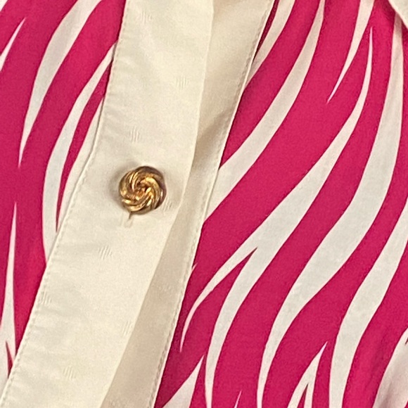 Vintage Collared Short Sleeved w/Gold Buttons Tunic - Picture 7 of 7